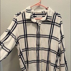 Over size shirt. Size XL. Liz Claiborne